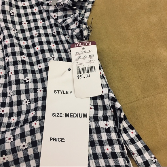 Dress - Picture 2 of 3